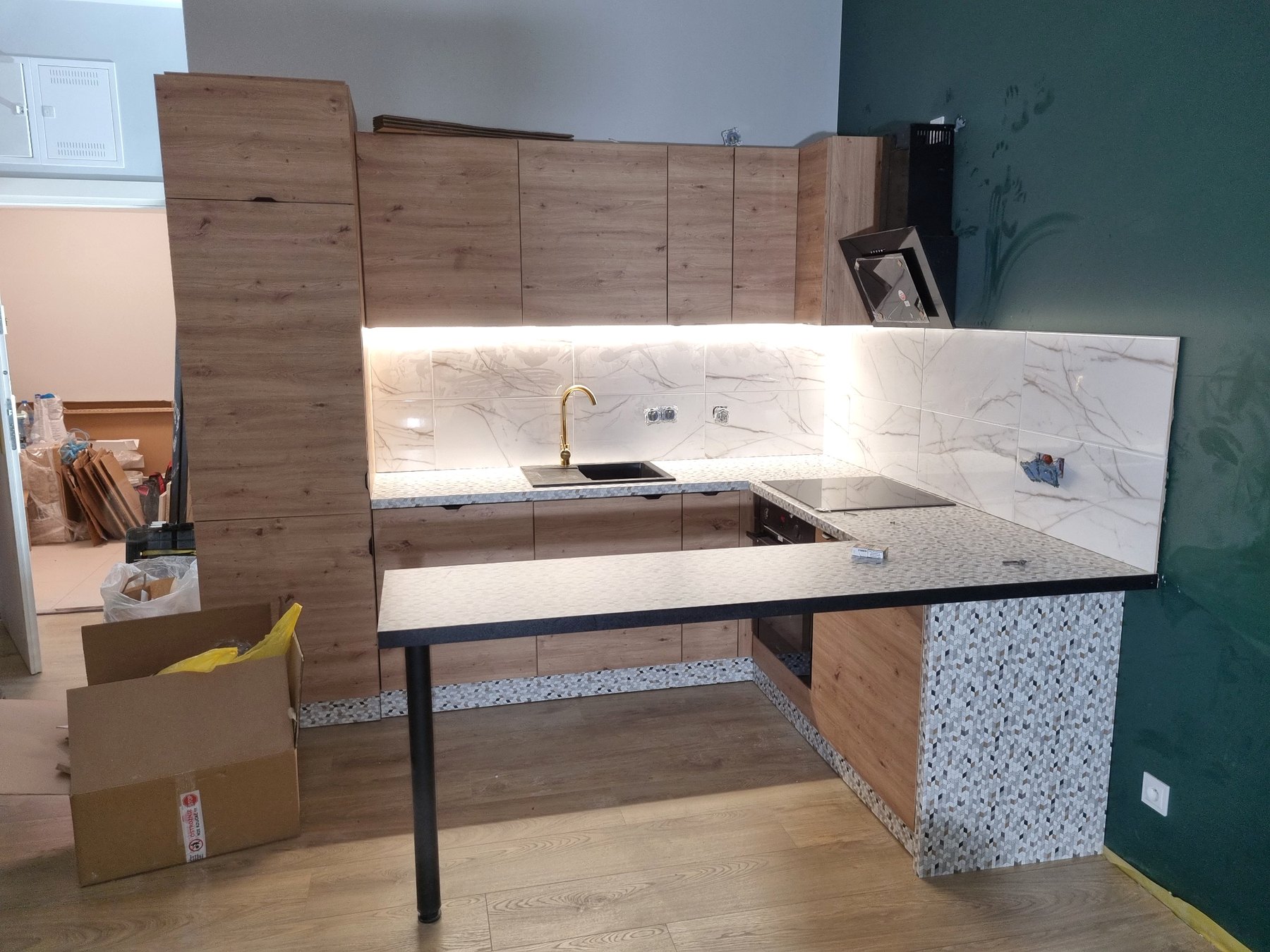 Montage von Küchenmöbeln – Professionelle Montage von Küchenmöbeln, Arbeitsplatten und Einbauelementen.